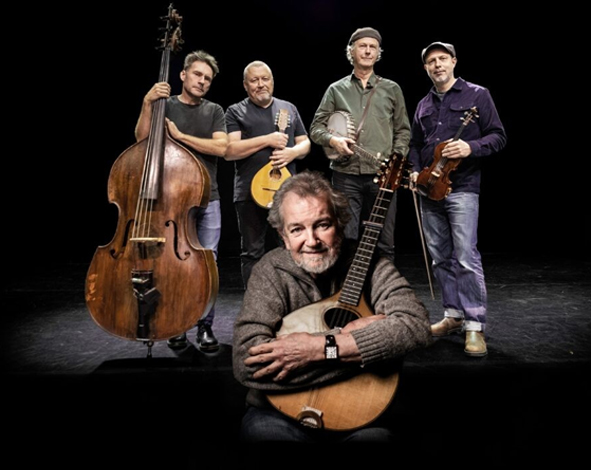 ANDY IRVINE & QUILTY