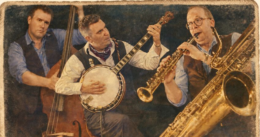 Warren James & His Lonesome Travellers
